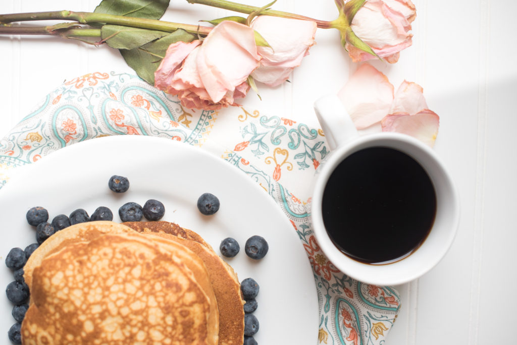 Healthy Whole Wheat Pancakes made in the Blender. This recipes will eliminate the hassle of dirty dishes and mixing bowls. Try these easy, 5 minute pancakes today! 